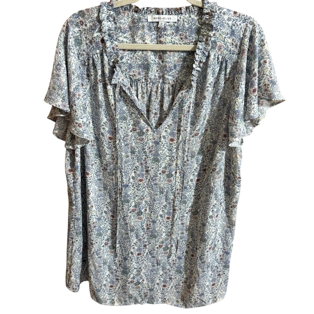 Rose & Olive Blue and Cream Floral Flutter Sleeve Blouse